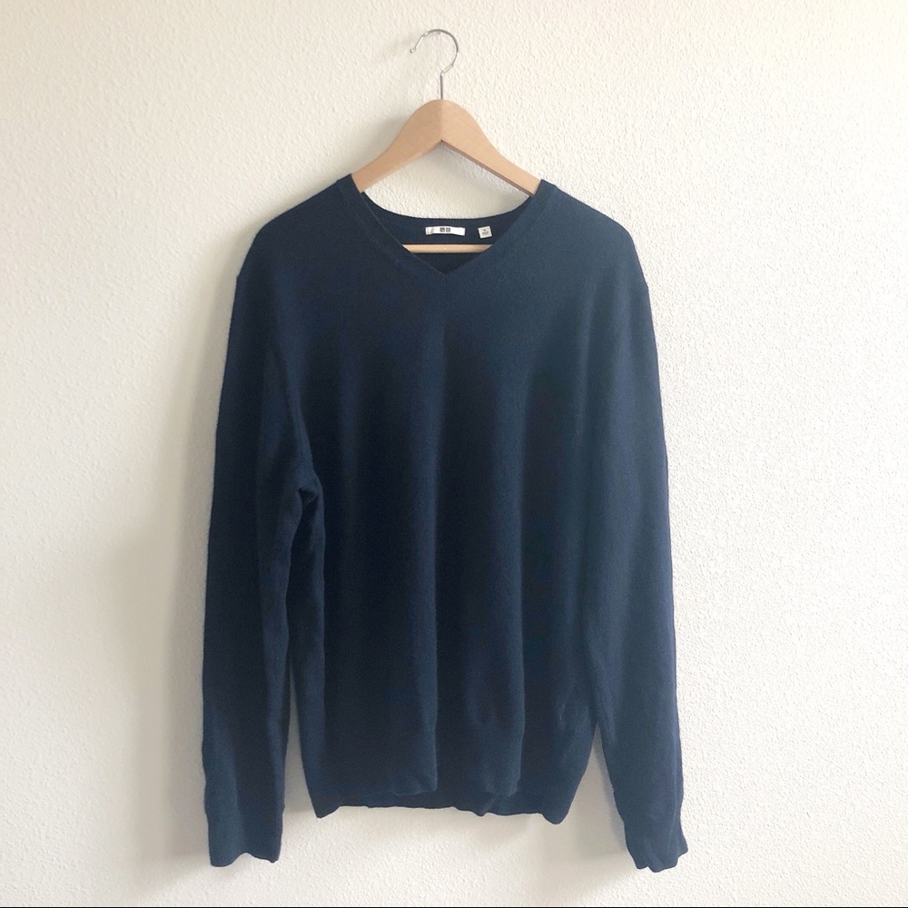 UNIQLO - men cashmere v-neck sweater